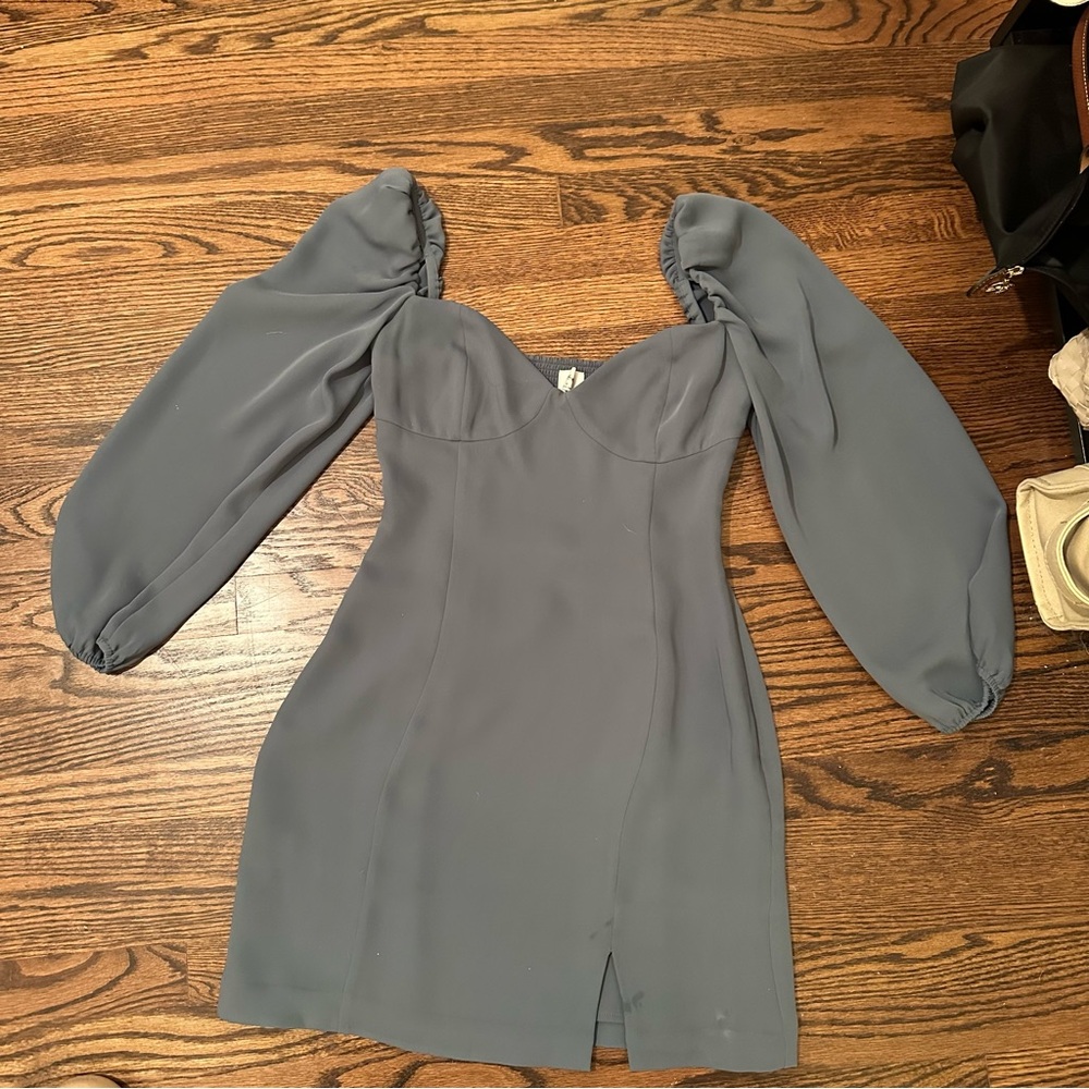 Aritzia Wilfred Puff Sleeve Dress